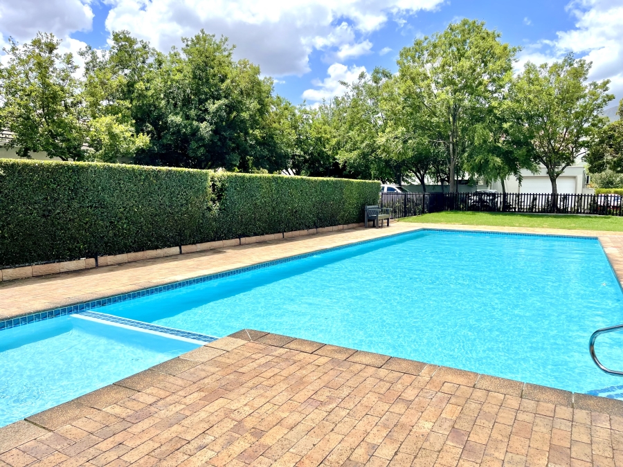 2 Bedroom Property for Sale in Boschenmeer Golf Country Estate Western Cape